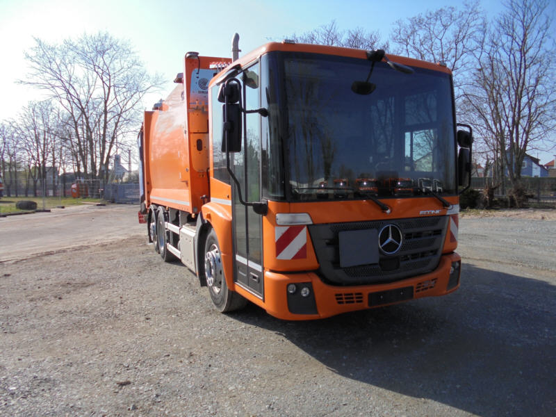 33134-01.jpg