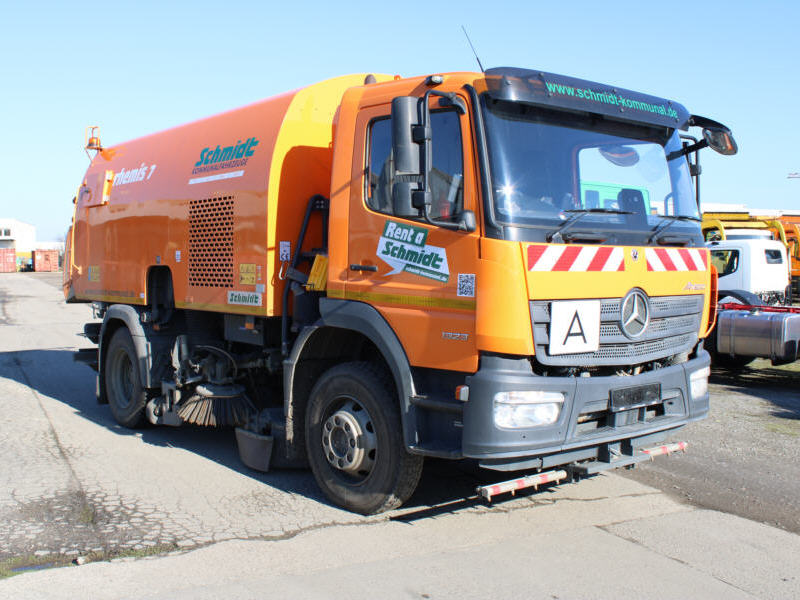 30045-01.jpg