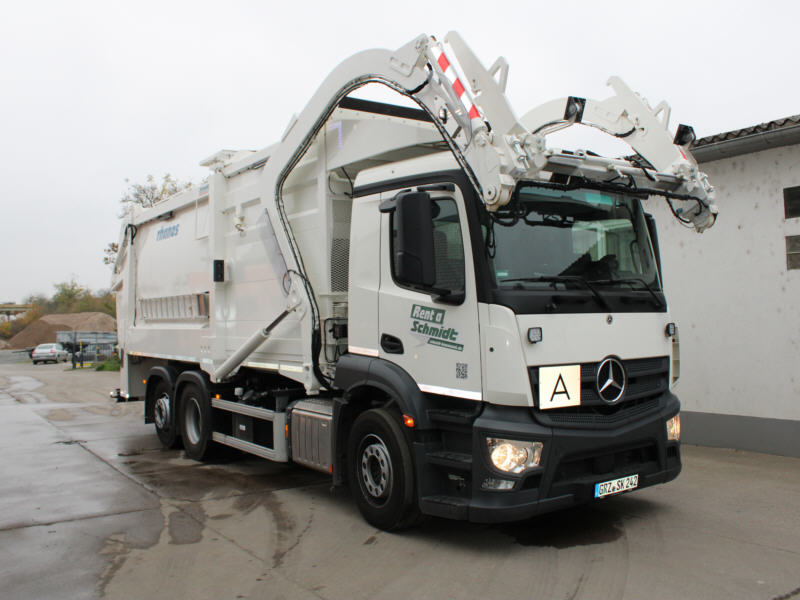 34102-01.jpg